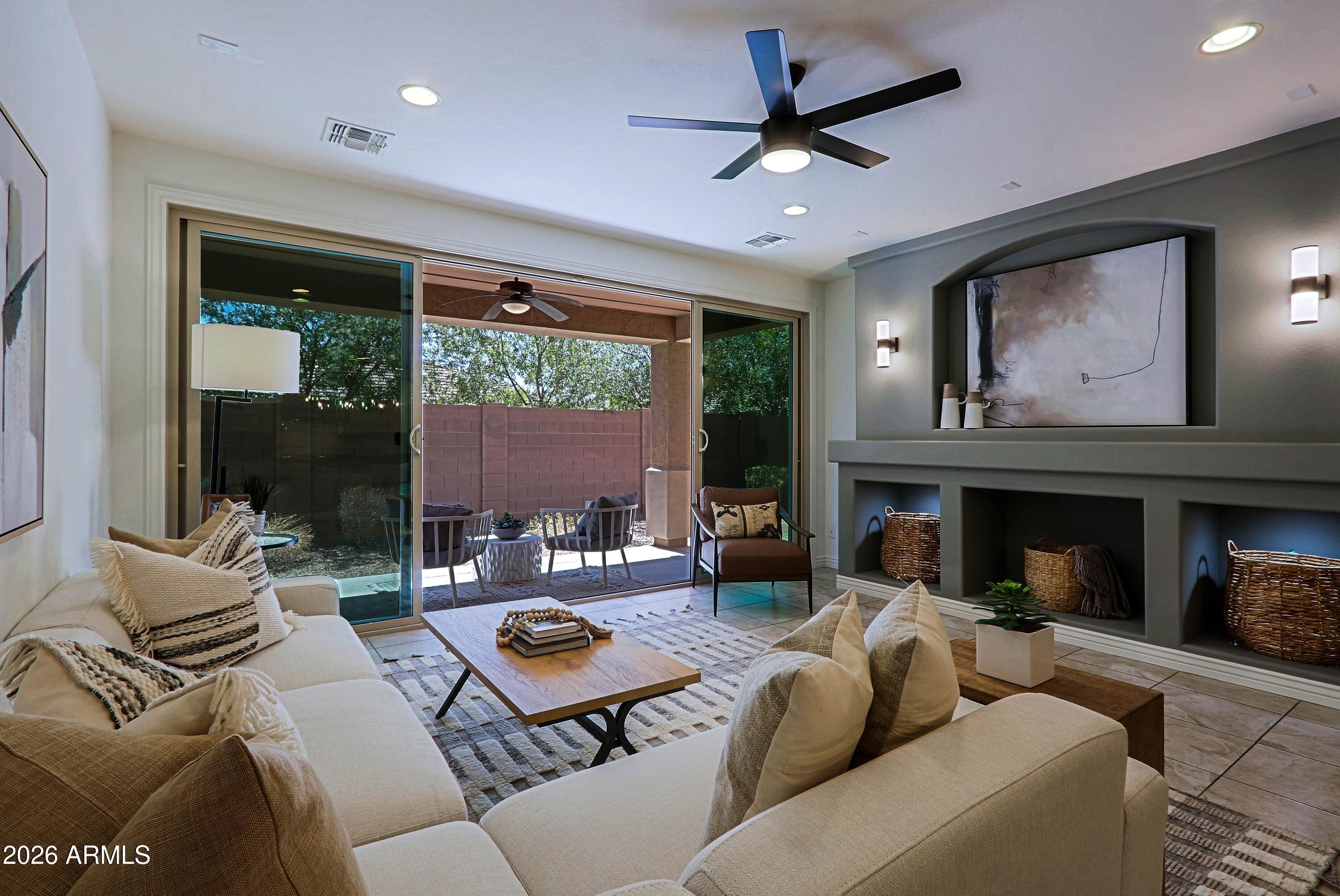 157 E CANYON Way, Chandler, AZ 85249