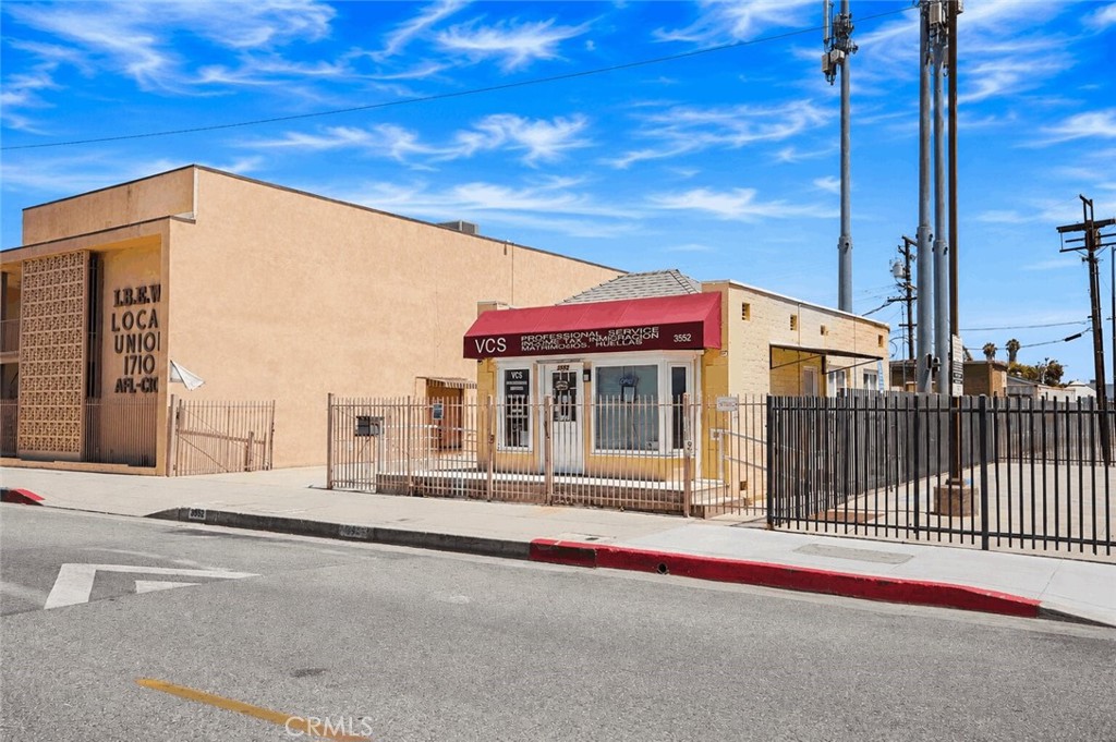 3552 Lexington Avenue