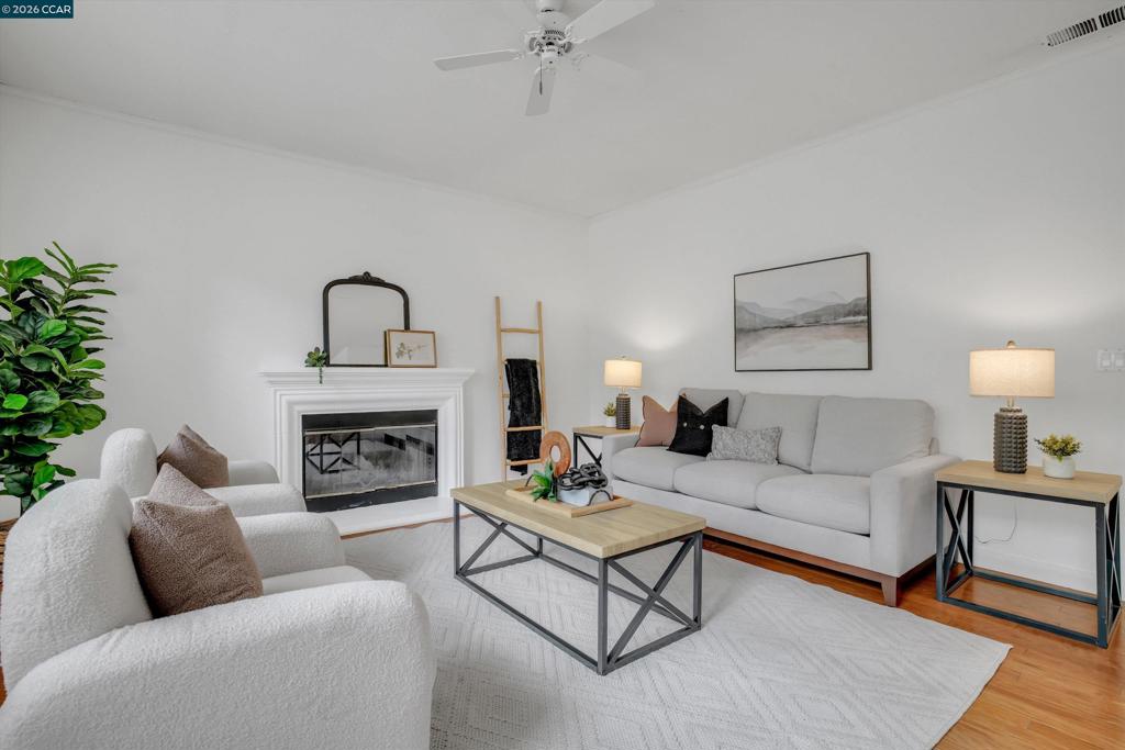 1932 Medicine Mountain Ct