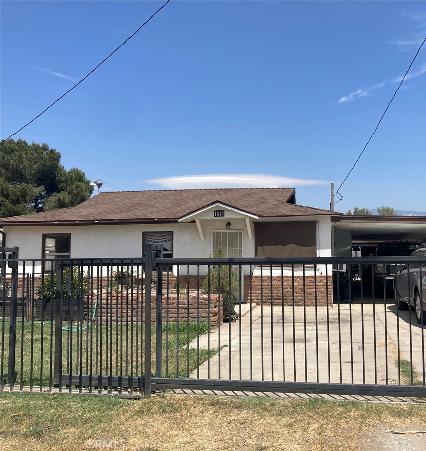 1814 Wallace Court