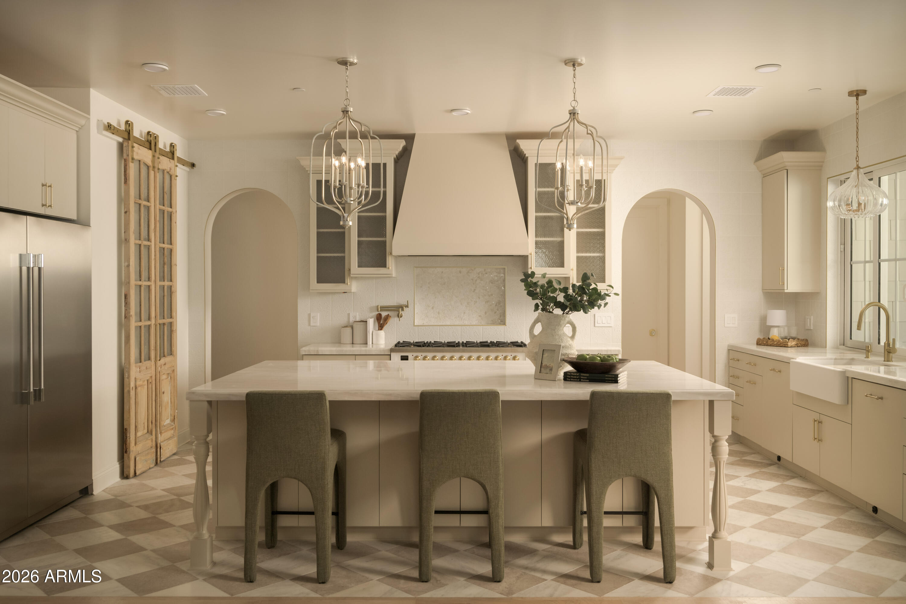 32 W LINGER Lane, Phoenix, AZ 85021