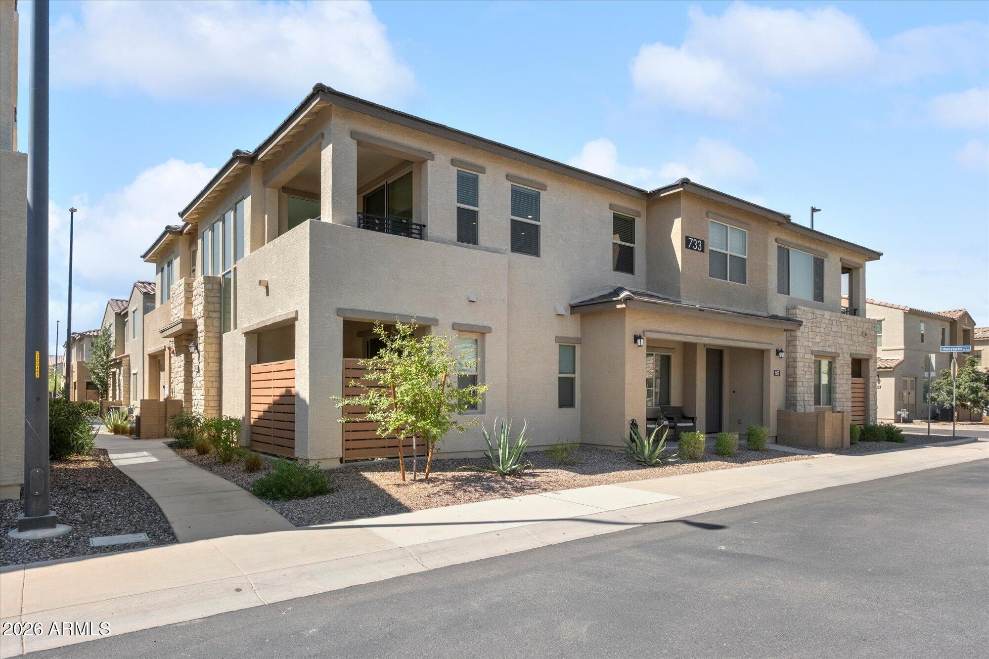 733 E LARK Street 202, Gilbert, AZ 85297