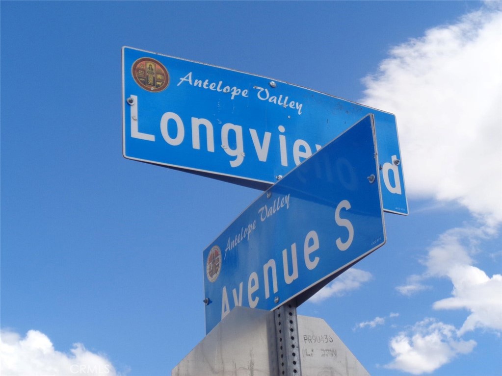 1 Avenue R12