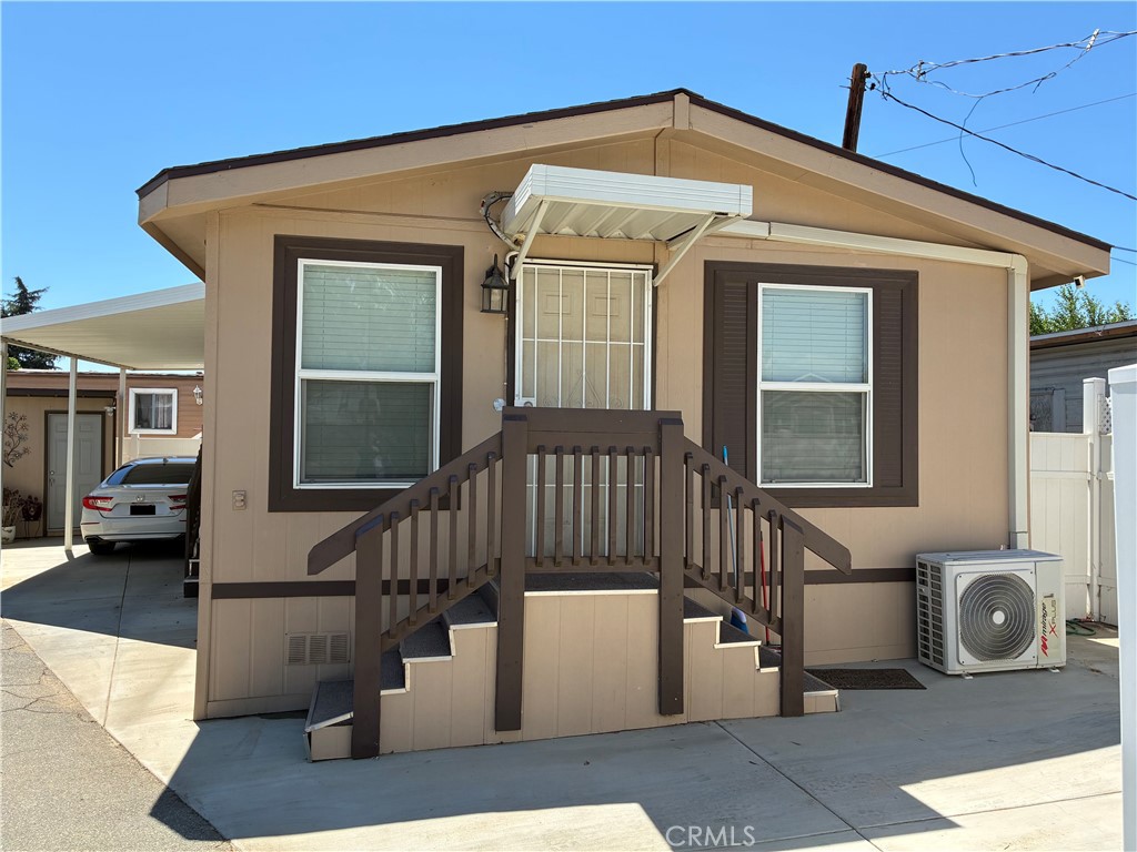 1460 E 6th Street 4