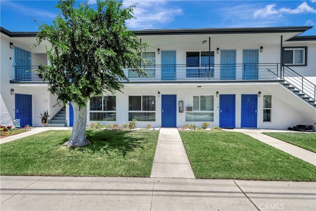 12221 Peacock Court 4