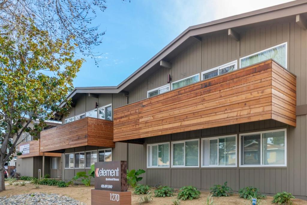 1270 Coronado Drive