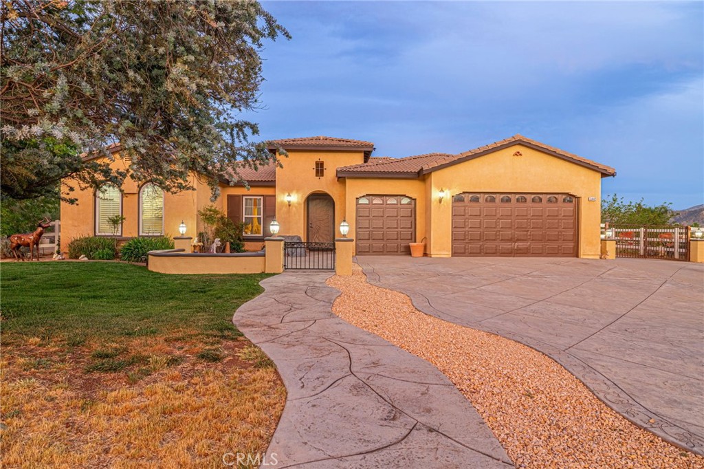 33442 Desert Road