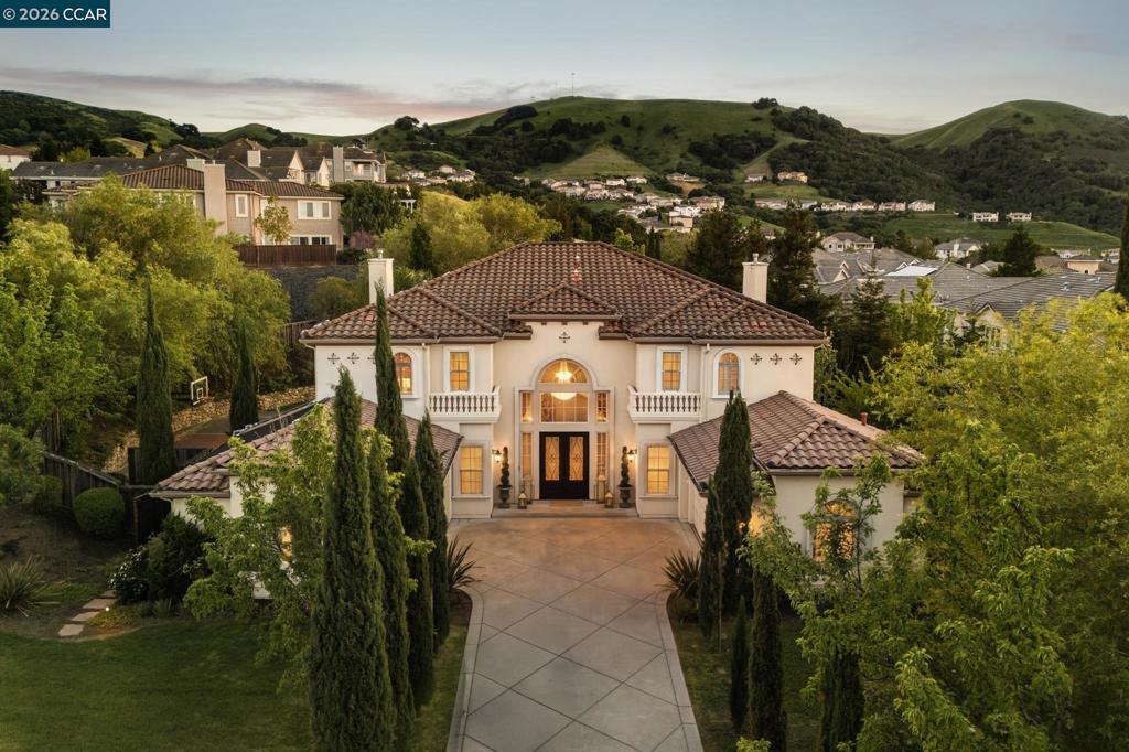 3432 Ashbourne Cir