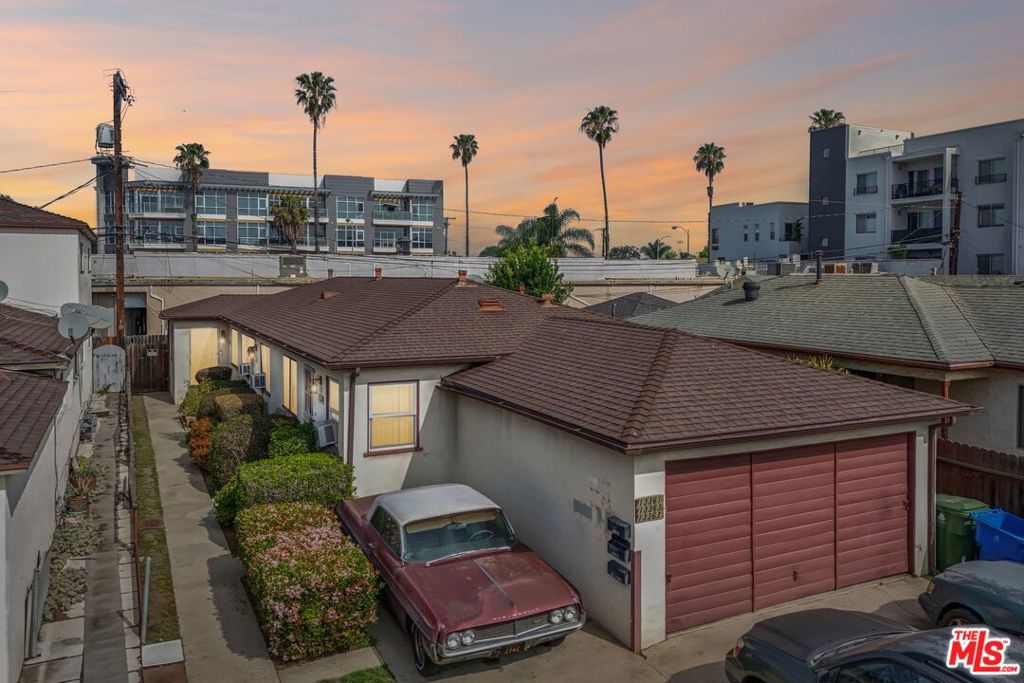 13361 Beach Avenue