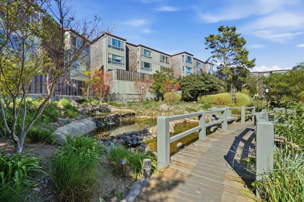 95 Red Rock Way 203M