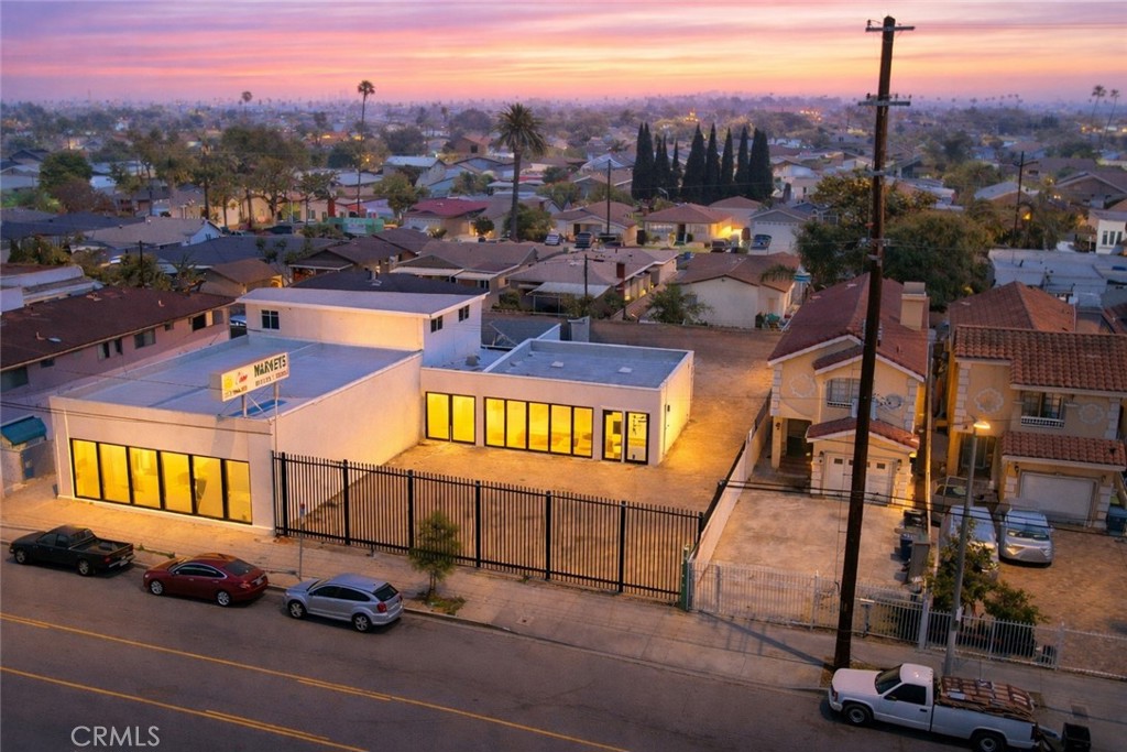 1236 N Wilmington