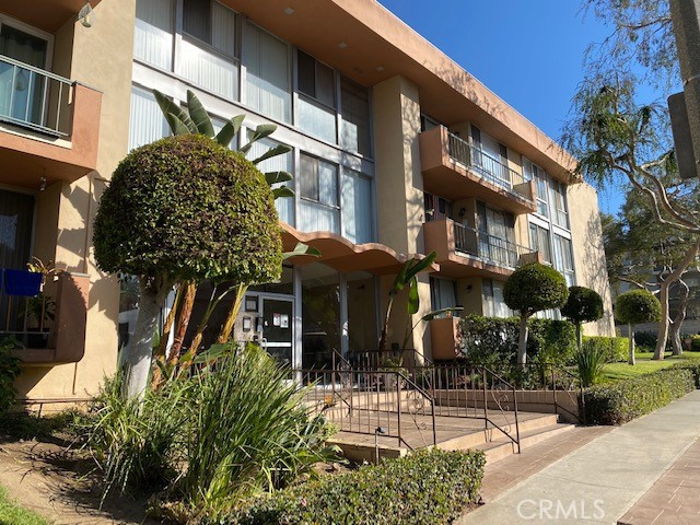 805 Glenway 205