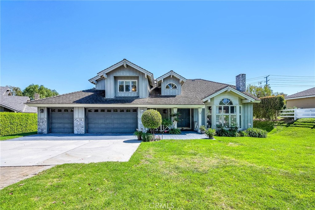 5 Colina Lane