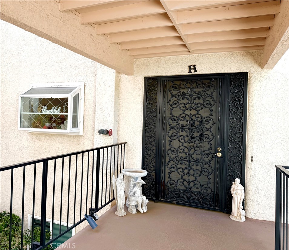 5519 Paseo Del Lago E 2H