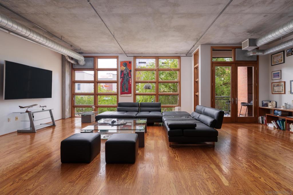 877 Island Ave 203