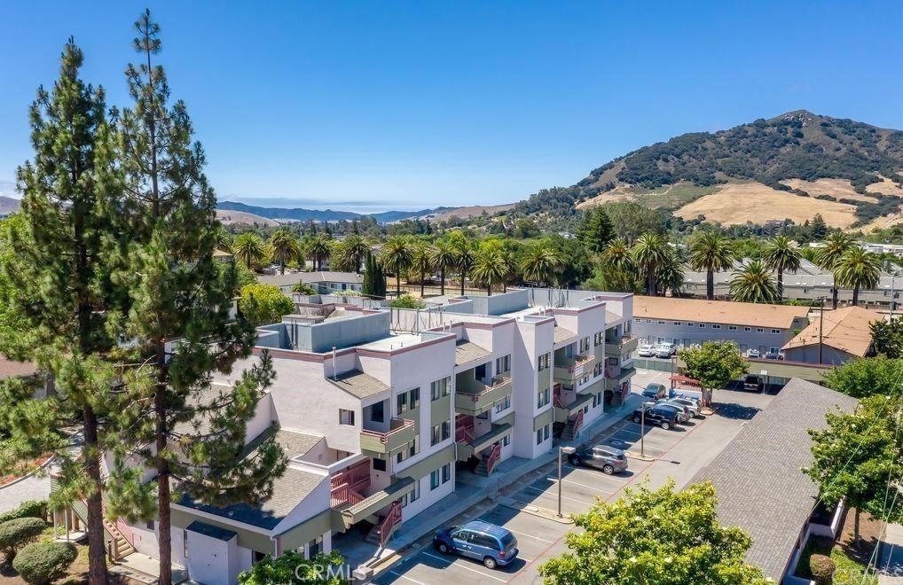 1239 E Foothill Boulevard 207