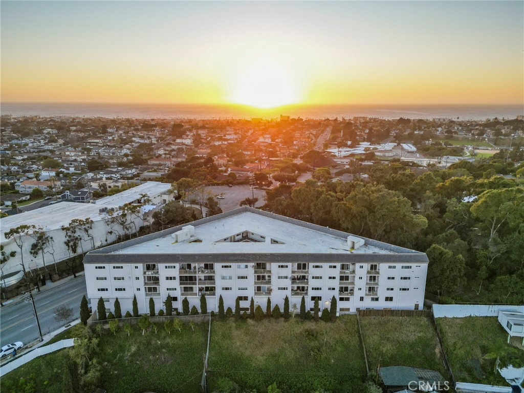 1108 Camino Real 406