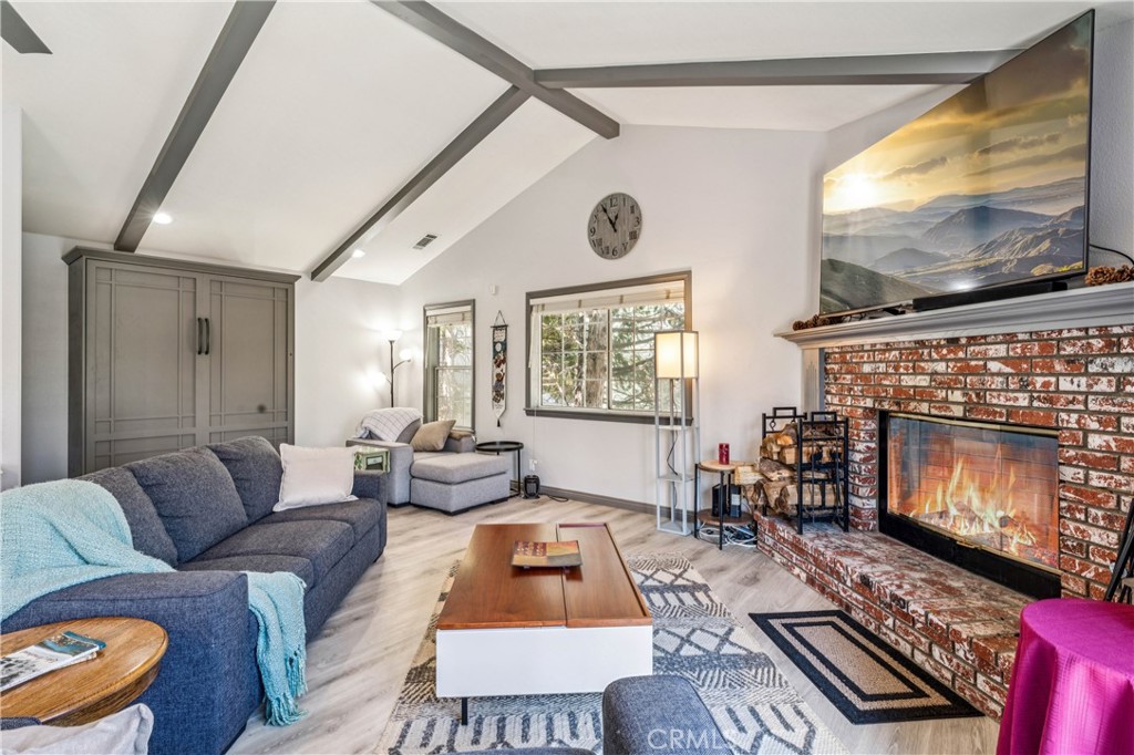 27487 North Bay