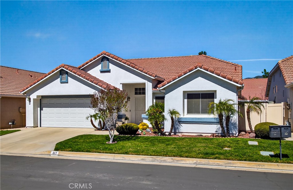 817 Perla Court