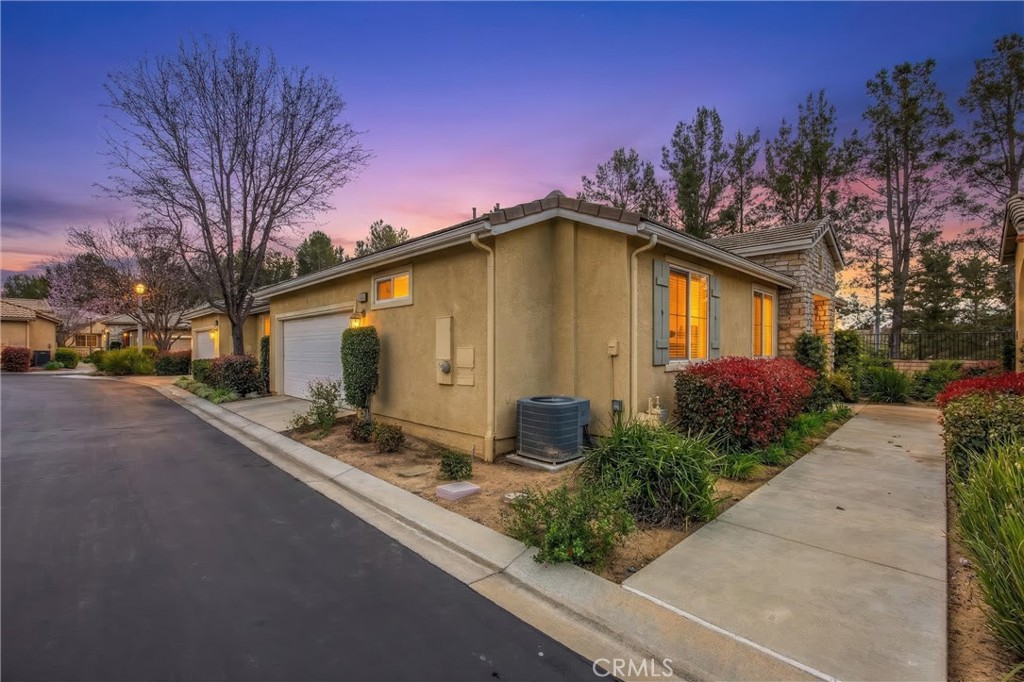 1637 A Beaver Creek