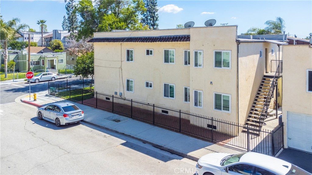 5101 Lindsey Avenue