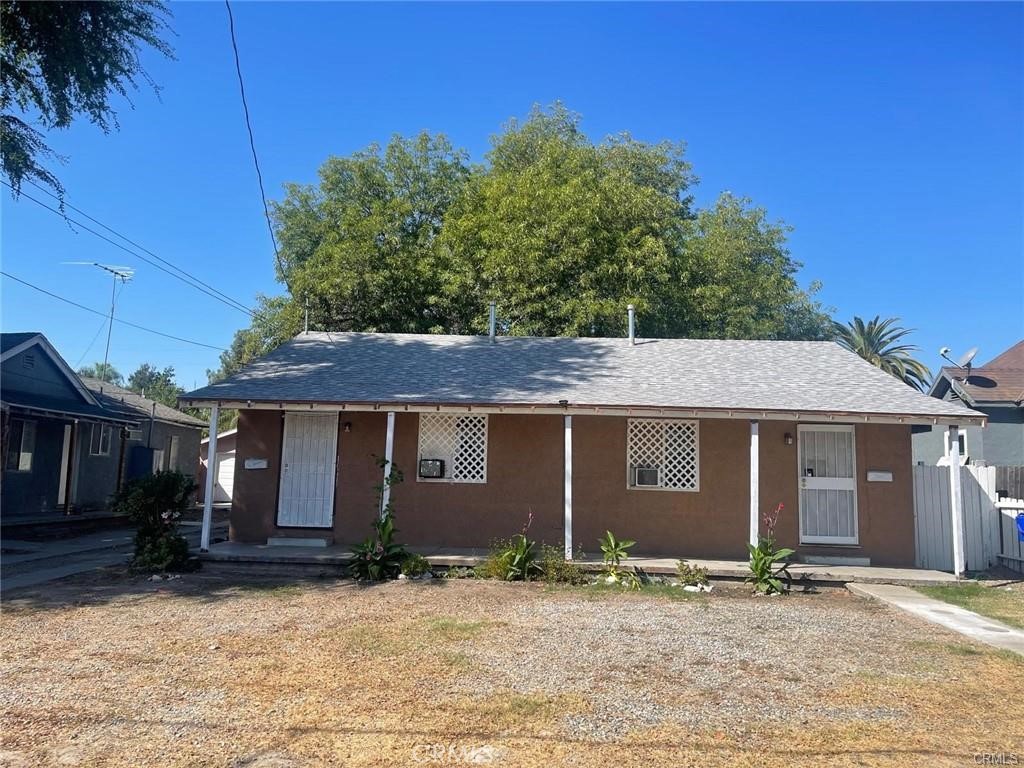 1064 Acacia Avenue