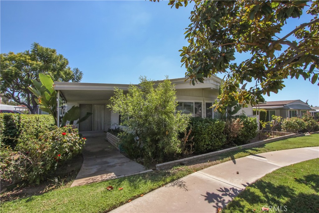 16959 Lake Park