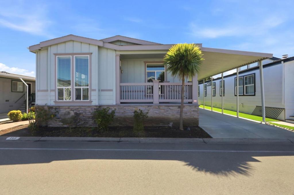 1225 Vienna Drive 243