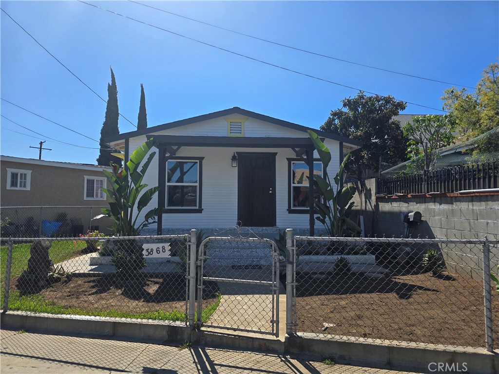 3868 E 1st