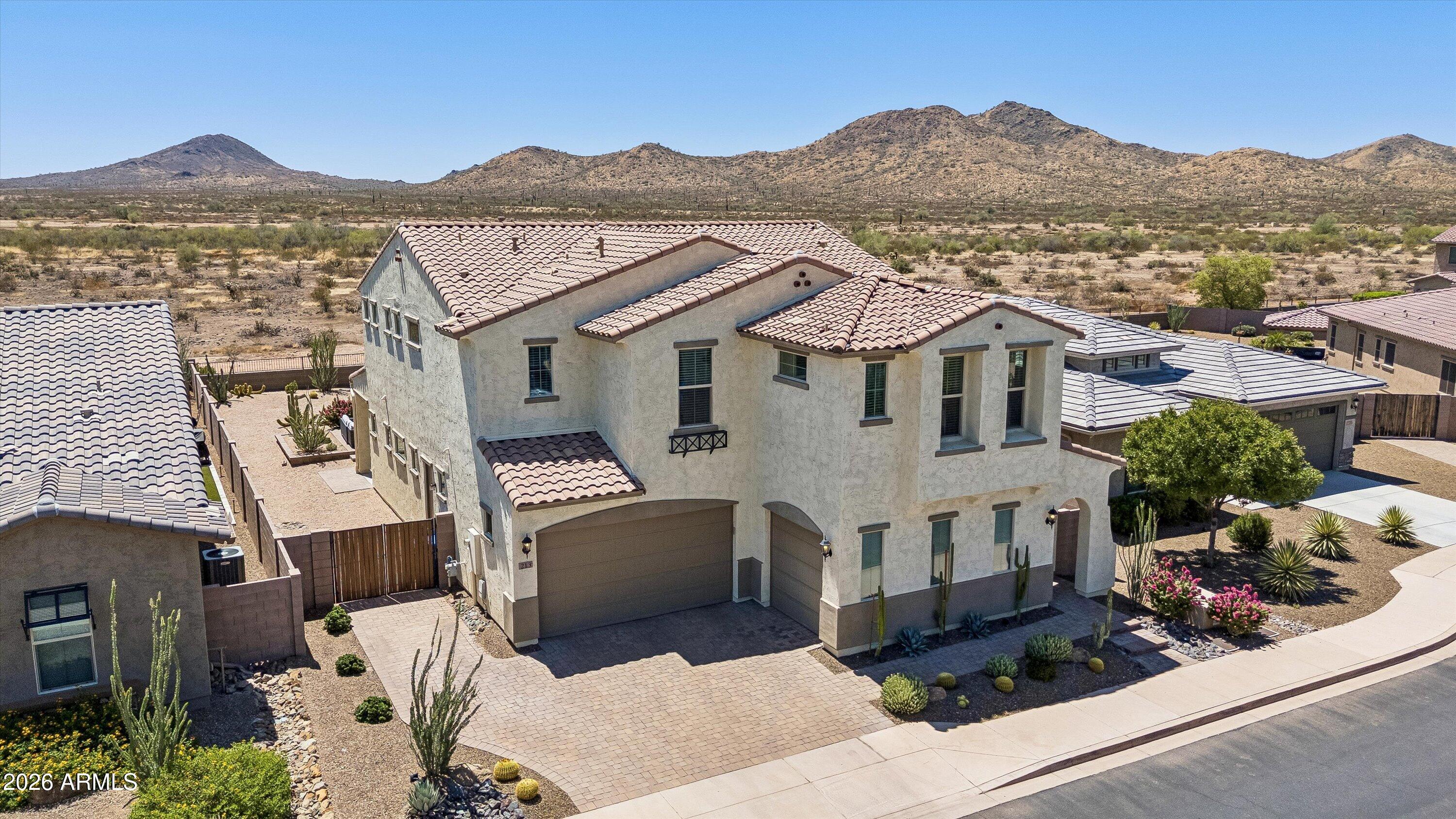 213 E BALAO Drive, Phoenix, AZ 85085