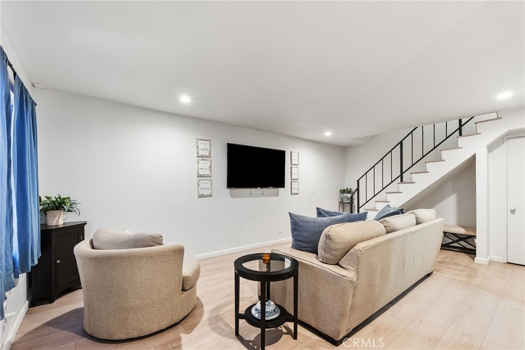 159 S Wilmington F