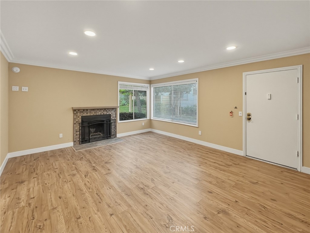18408 Hatteras 19