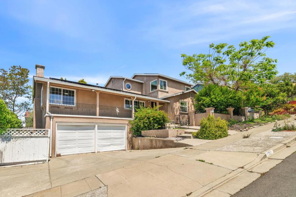 722 Gleneagle Avenue