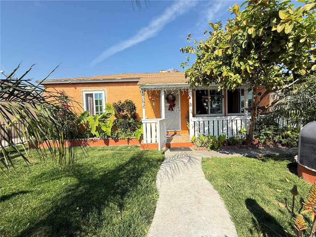 3625 E Marcelle