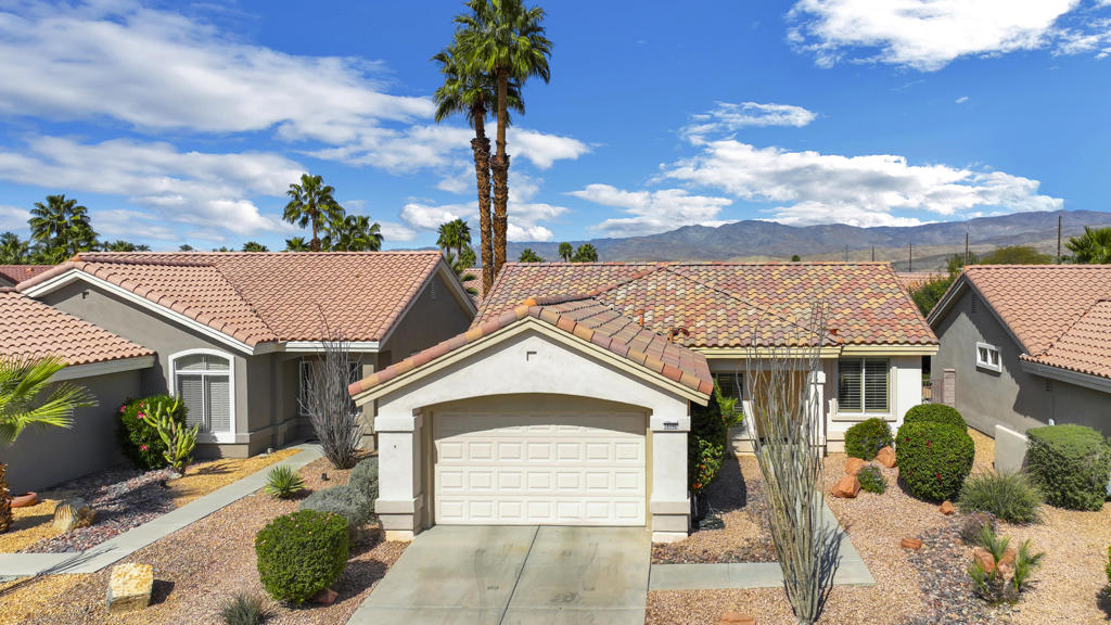 78948 Waterford Lane