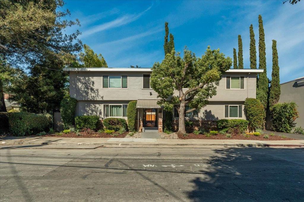 660 Roble Avenue