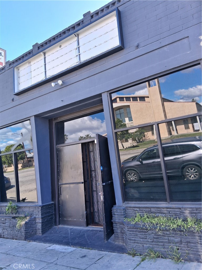 3724 W Slauson