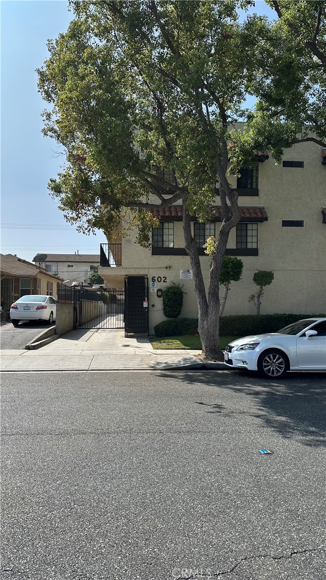 602 W California