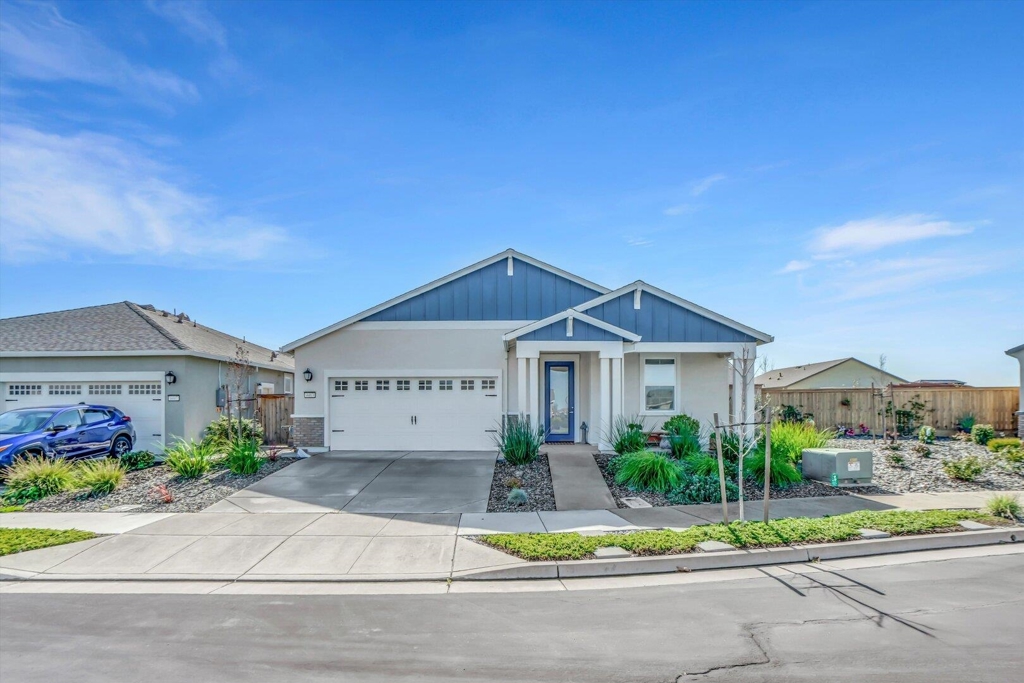 4463 Canada WAY
