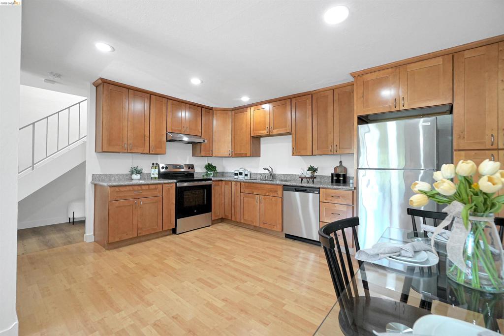 410 Auburn Way 42