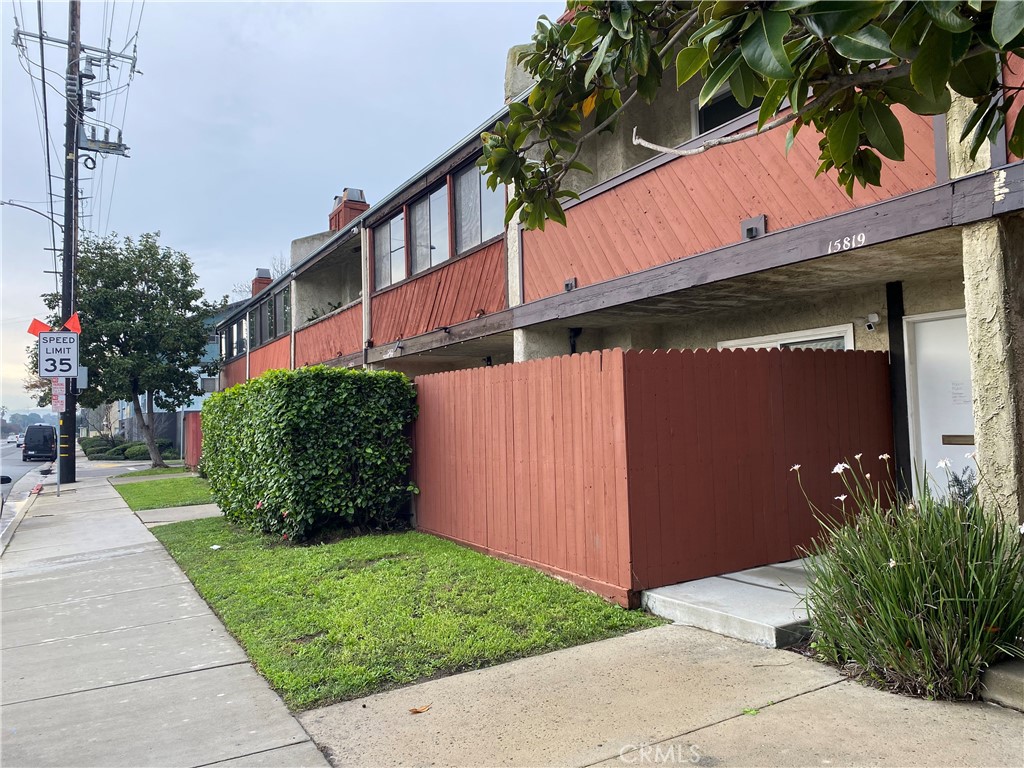 15819 Prairie
