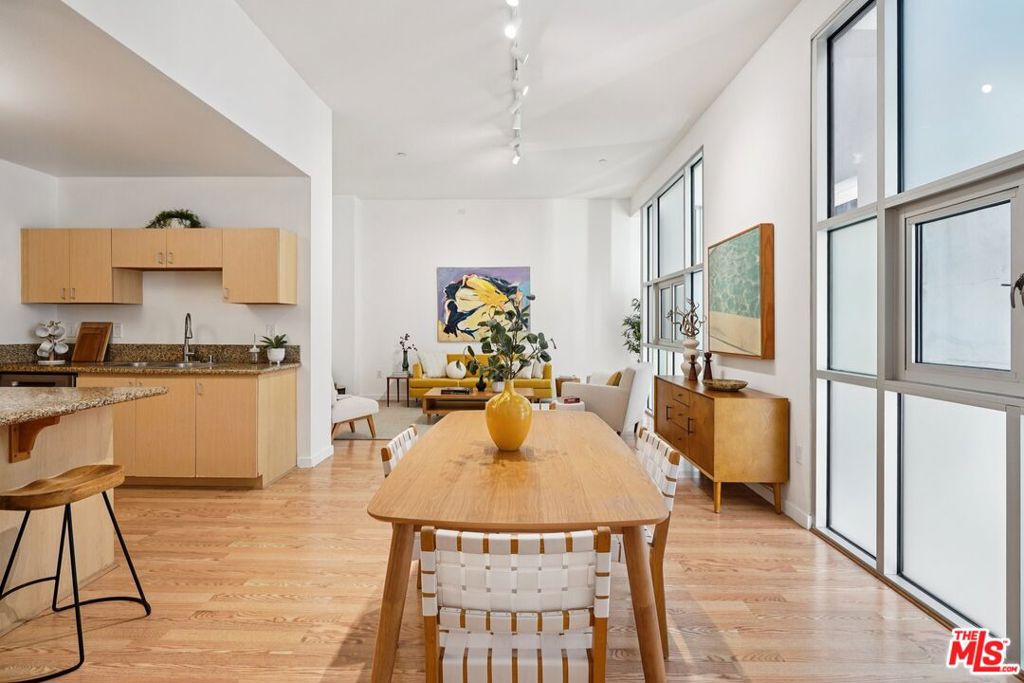 630 W 6th Street 505