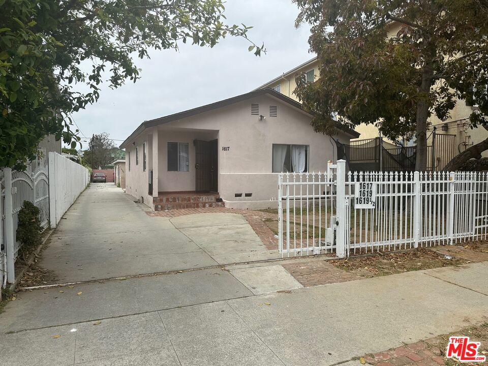 1617 W 224th Street