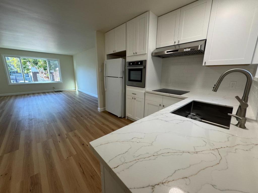 370 Bartlett Avenue 2