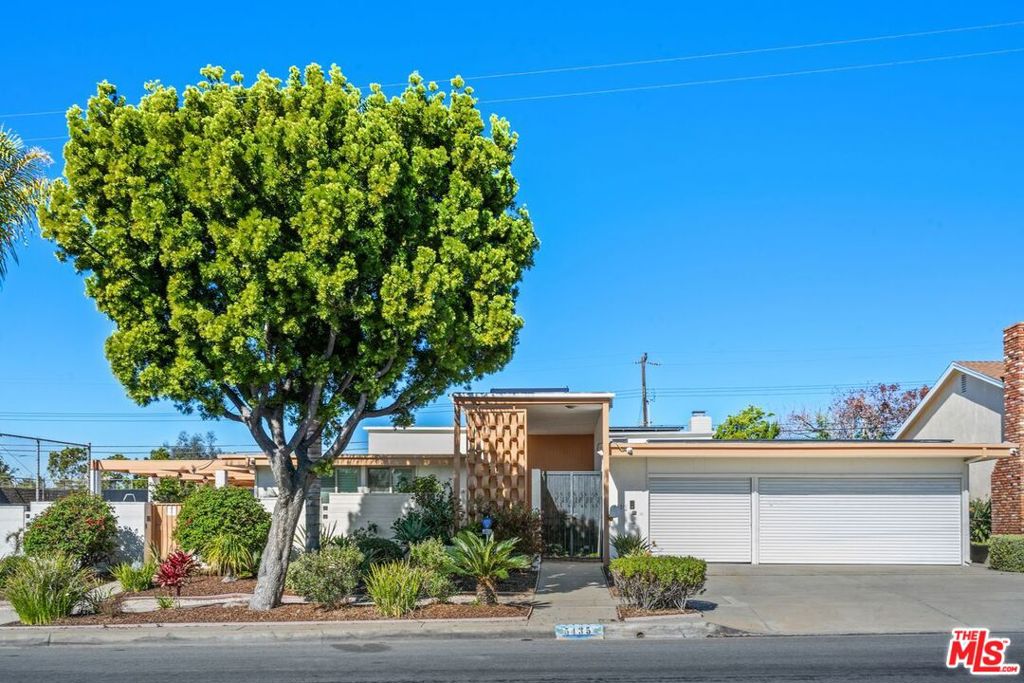 5435 W 64th Street