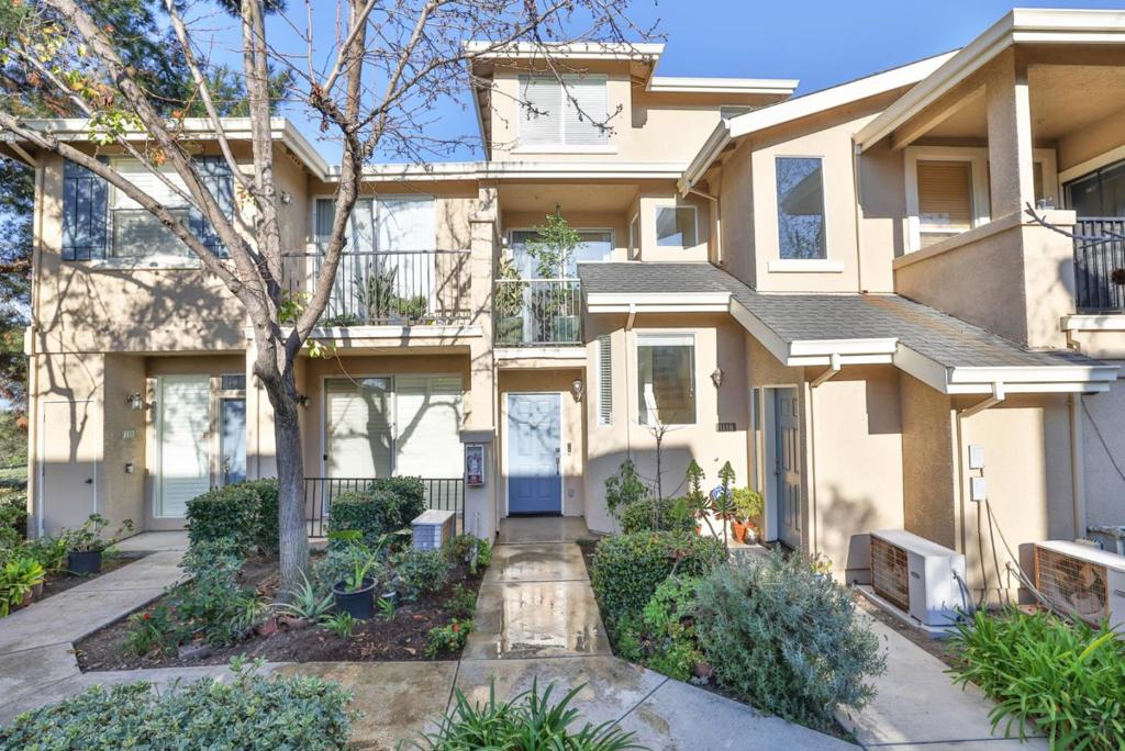 1114 Niguel Lane