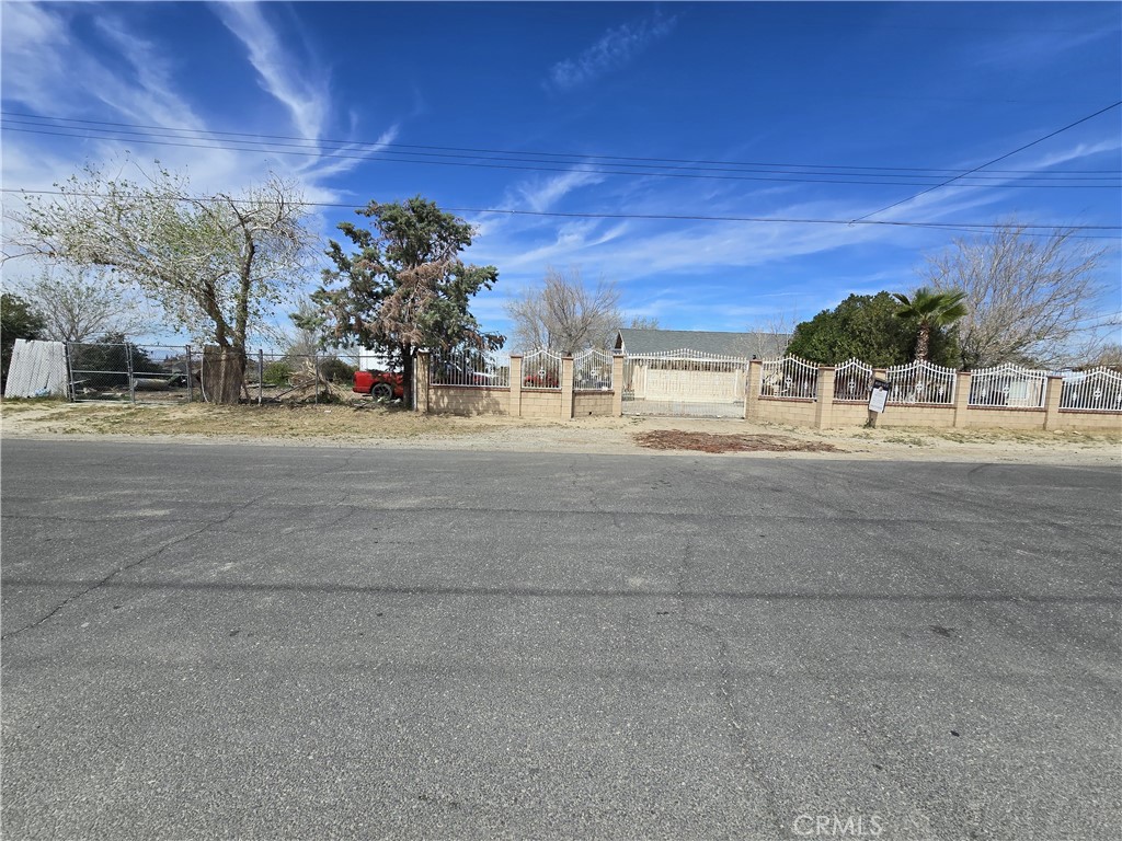 9249 E Avenue R10