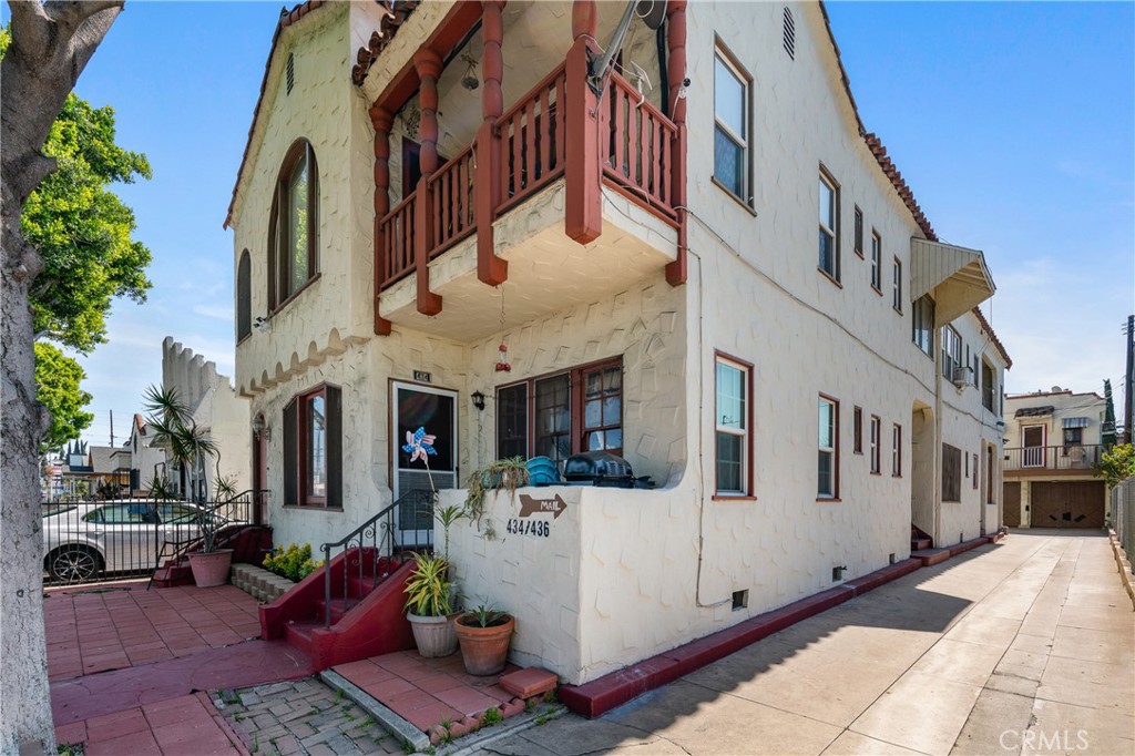 436 S Soto