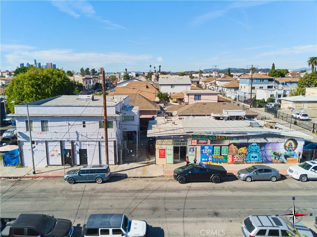 701 N Fickett