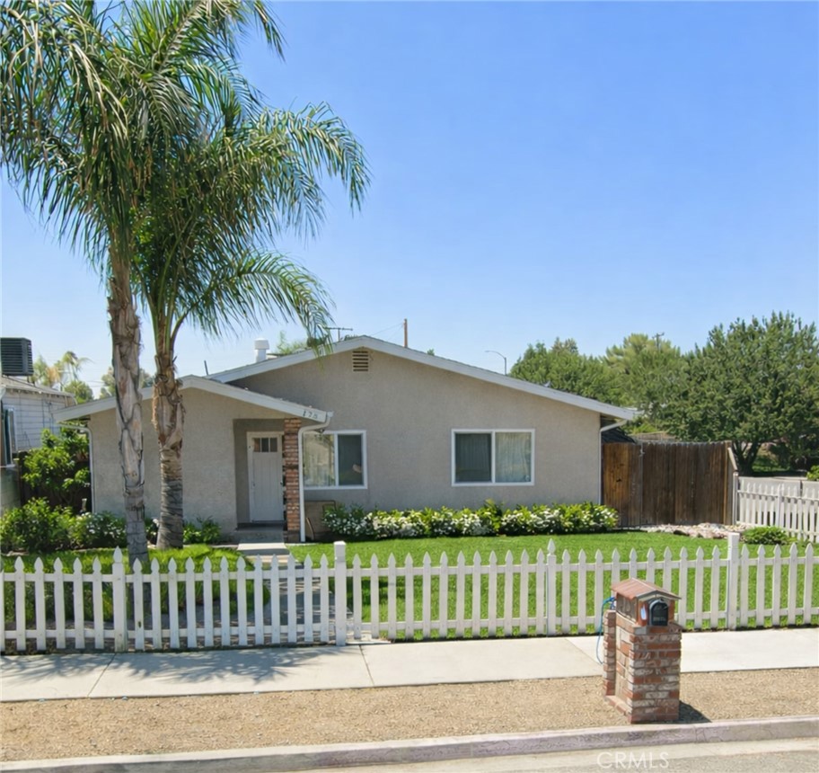175 N Tahquitz